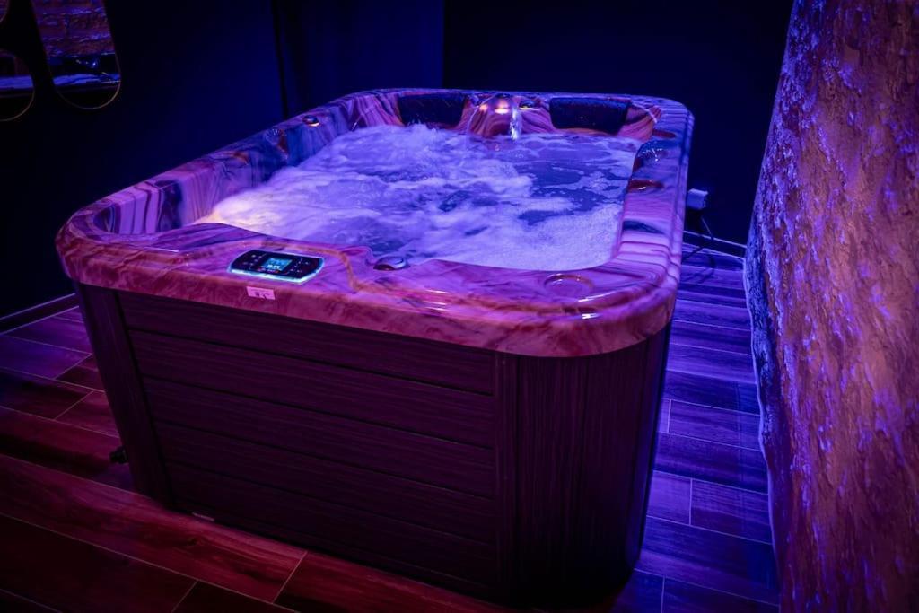 Love Room Spa Privatif Villefranche-sur-Saône Exteriér fotografie